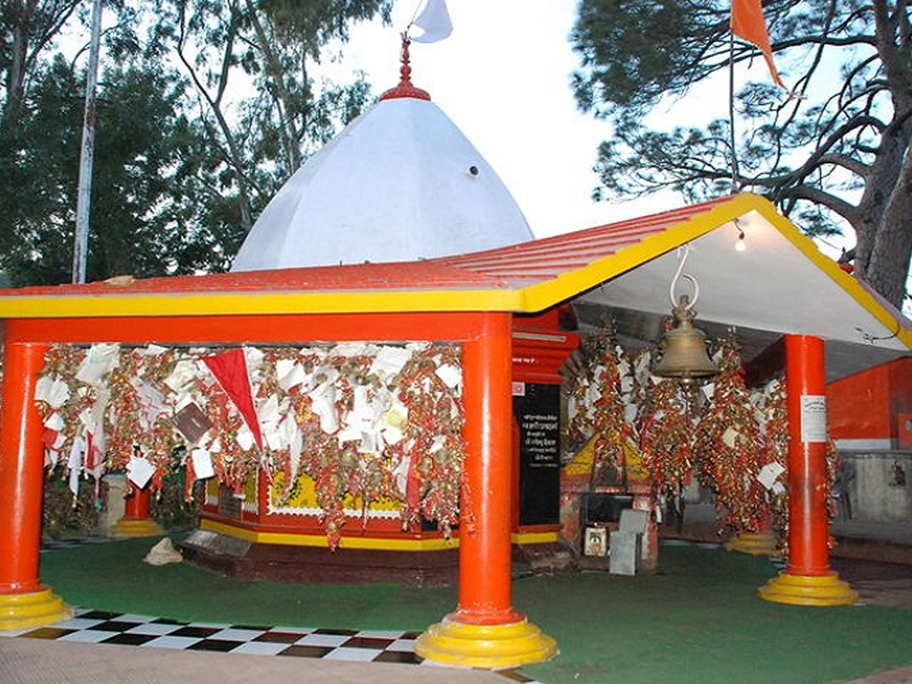 Kasaar Jungle Resort, Almora Almora Chitai Temple